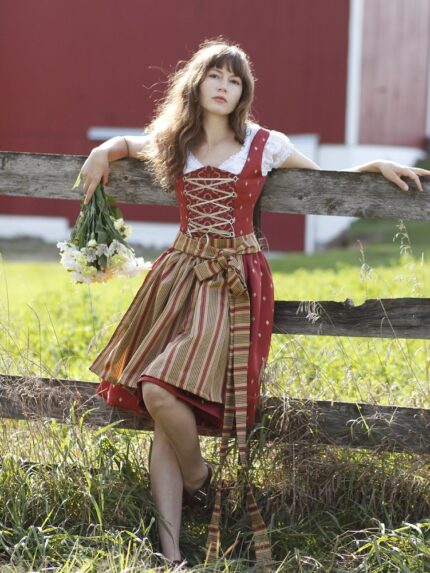 a women wearing beautiful dirndl