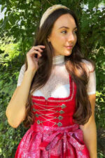 Maria Dragus Dirndl